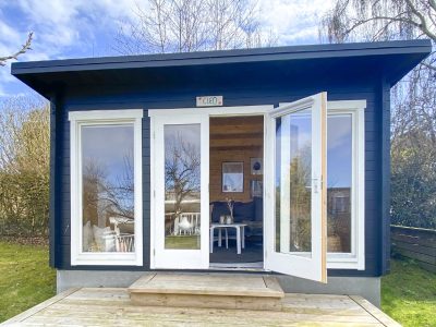 12 M² HAVEHUS - CLEO