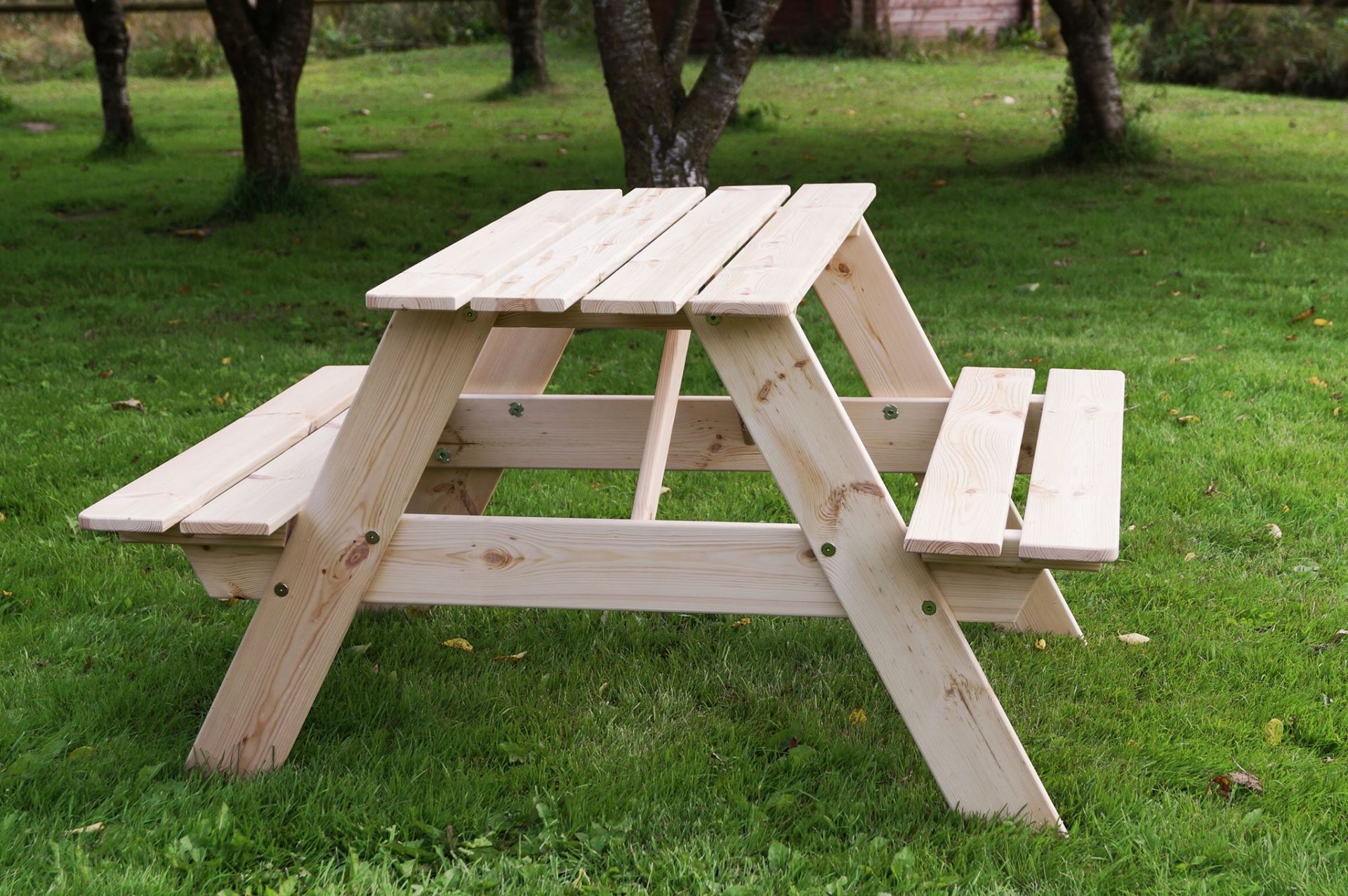 Børnemøbler – Hvidmalet Picnic bænk