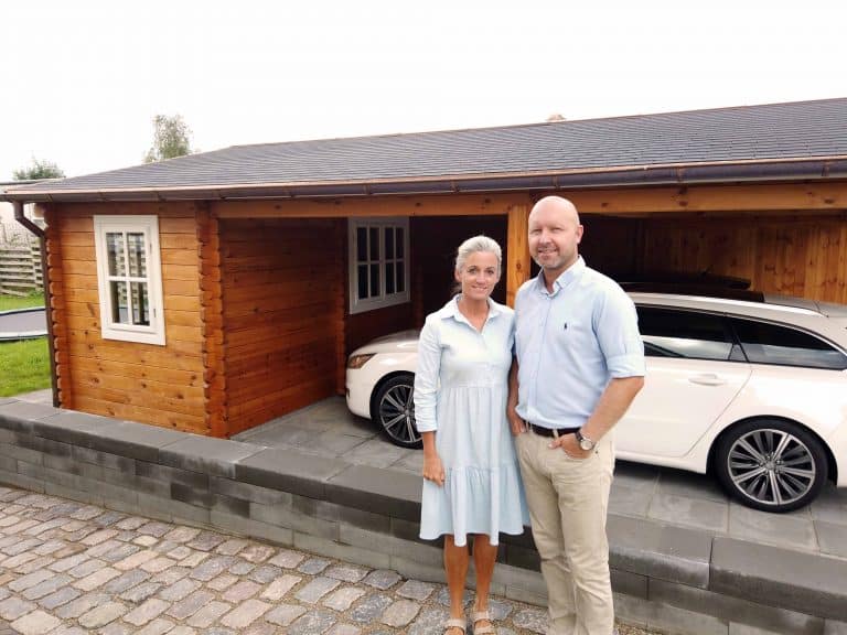 Dobbelt carport træ fra www.sølundhuse.dk billederne indsendt af Marion og Kasper