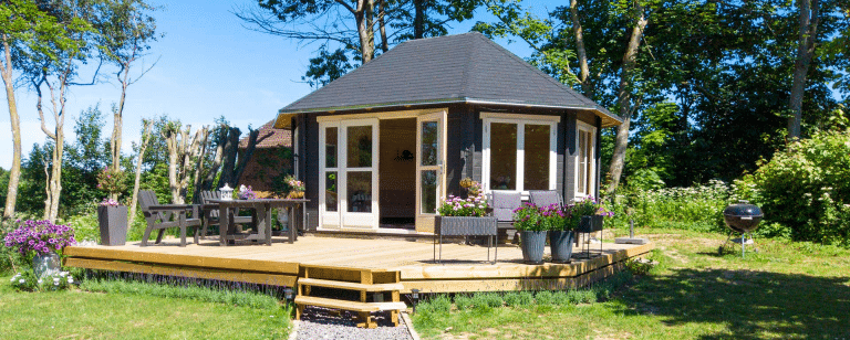 Sådan vælger du den rigtige pavillon til din have