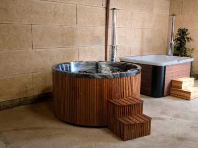 Spabad (Hot Tub - Rundt)